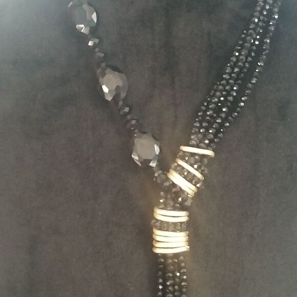 Black sparkly bead necklace - Picture 6 of 12